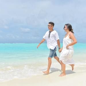 Meet your Posher, Ilham